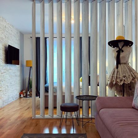Modern Studio2 Apartment Brasov Bagian luar foto