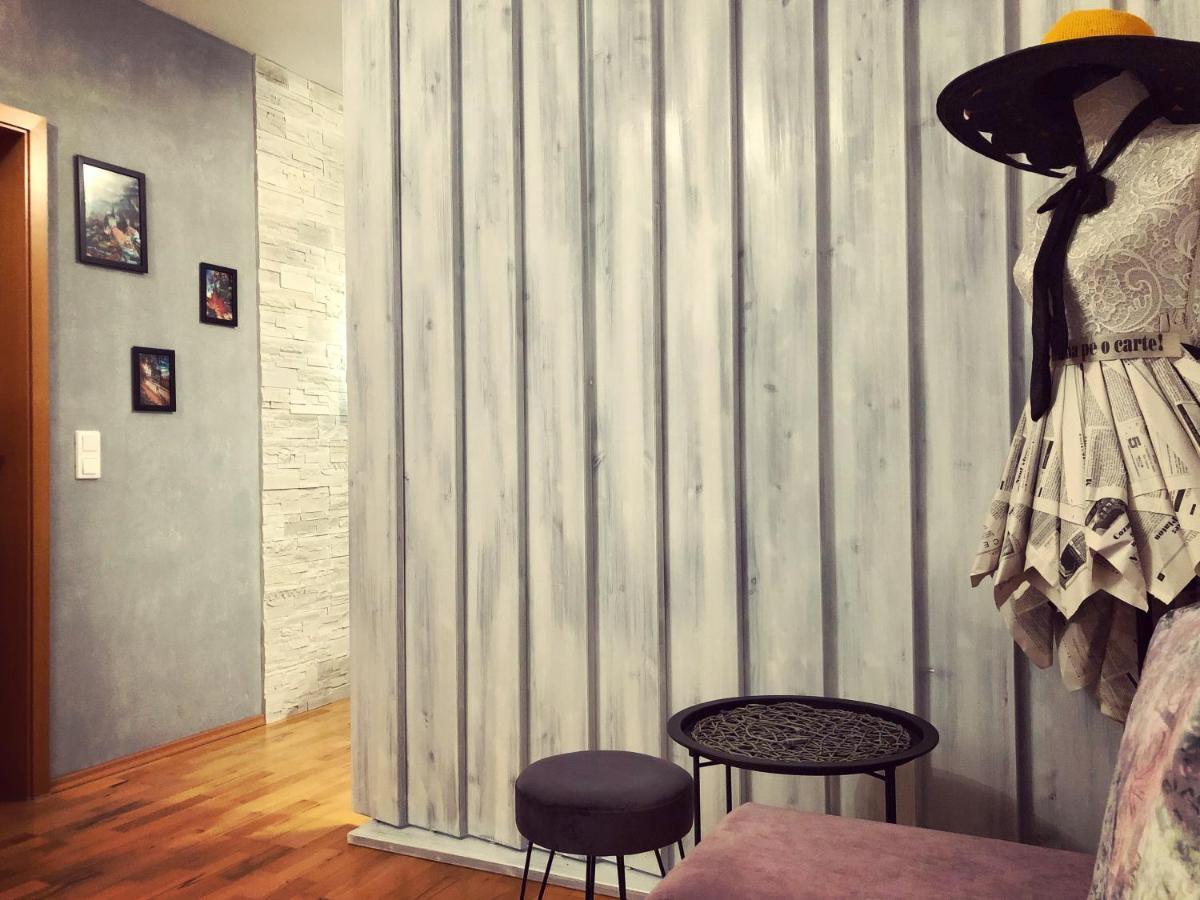 Modern Studio2 Apartment Brasov Bagian luar foto